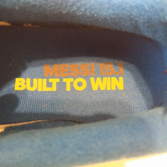 Adidas Mess 15.1 Boost Built to Win Lace Up Low Top Running Sneakers sz 7.5 - Picture 14 of 14